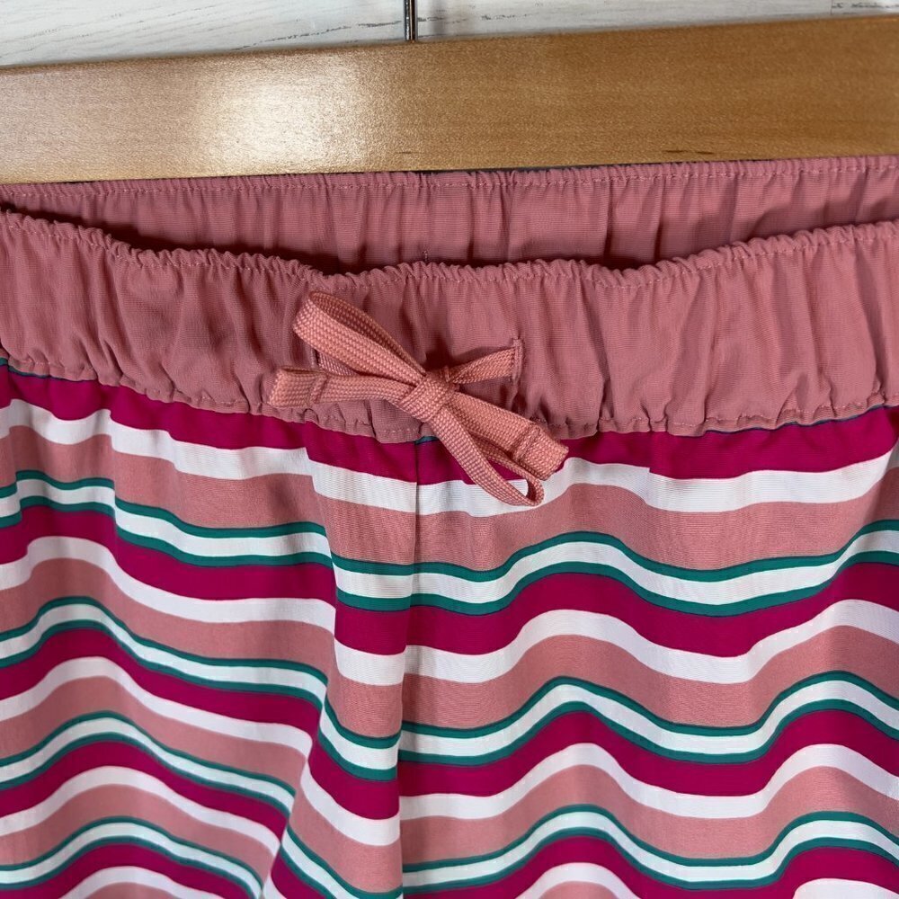The North Face Shorts Womens Size Small Classic V Pink Striped Mini 4 in Outdoor - Picture 14 of 16